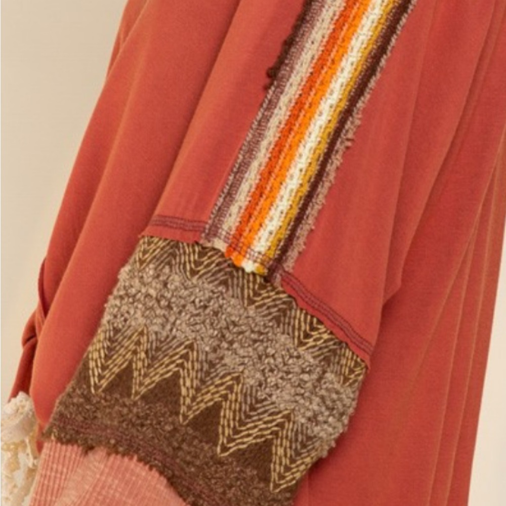 BP10🧡🤎POL playtime in a rust v-neck top w/gorg brown+gold crochet detail! - Picture 7 of 11